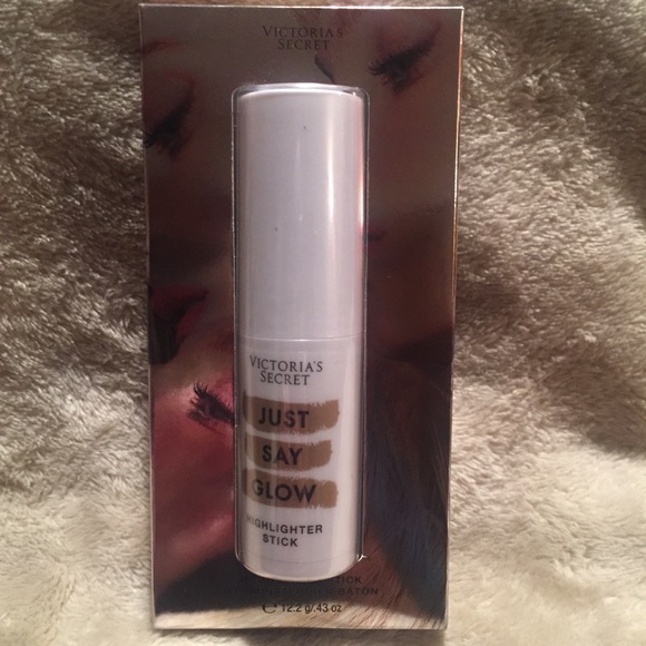 Victoria’s Secret Highlighter Stick - Picture 3 of 8